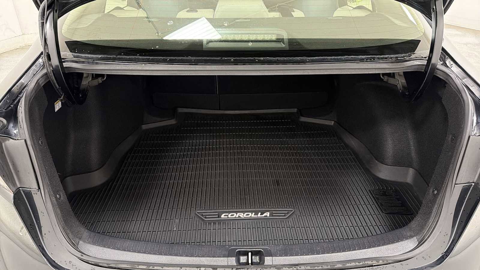 Thumbnail: 2020 Toyota Corolla - 26