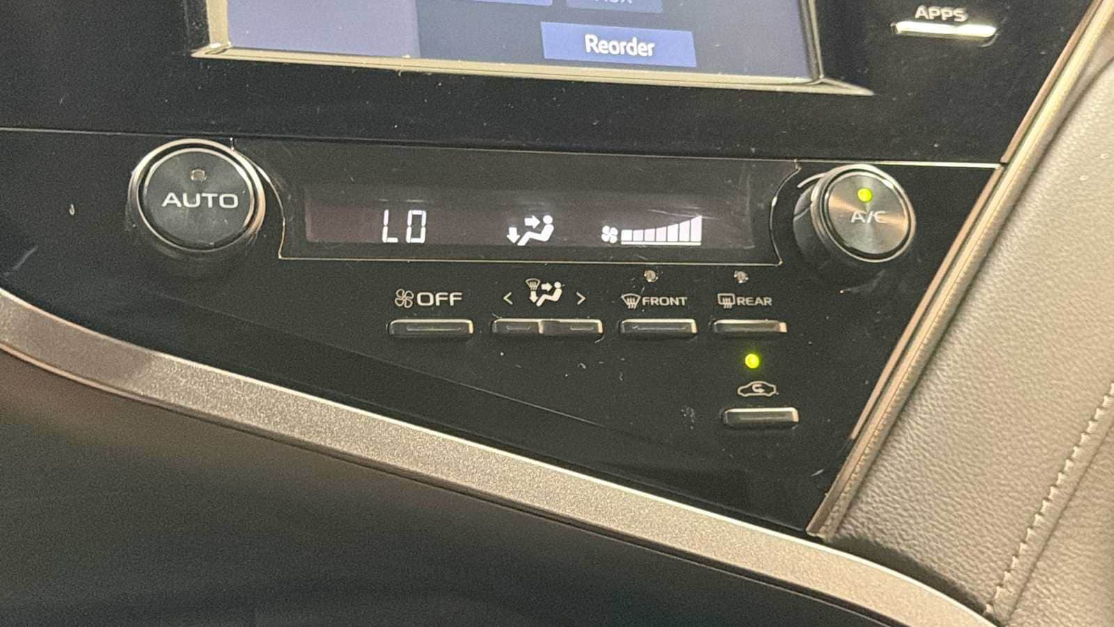 Thumbnail: 2019 Toyota Camry - 20