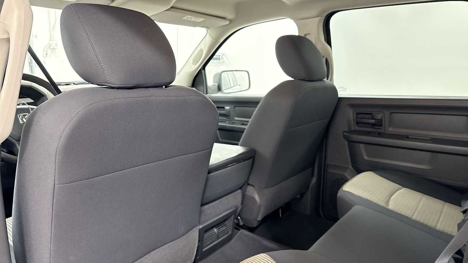 2010 Dodge Ram 1500 ST 23