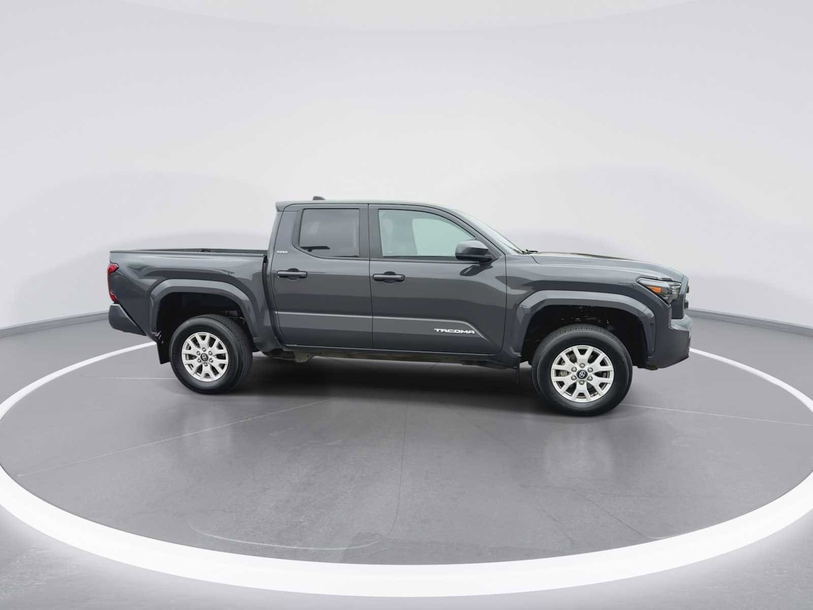 Thumbnail: 2024 Toyota Tacoma - 9