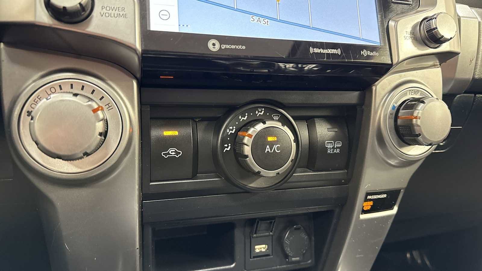 Thumbnail: 2022 Toyota 4Runner - 21