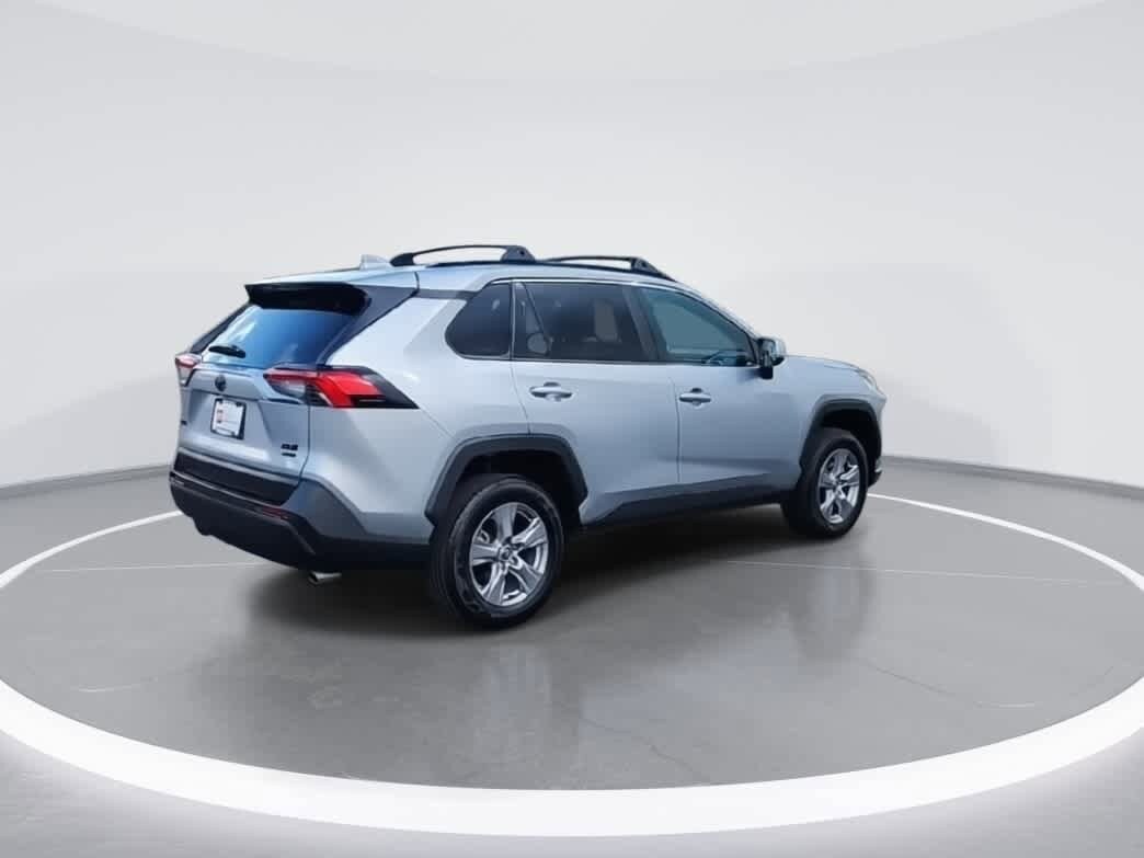 Thumbnail: 2025 Toyota RAV4 - 8