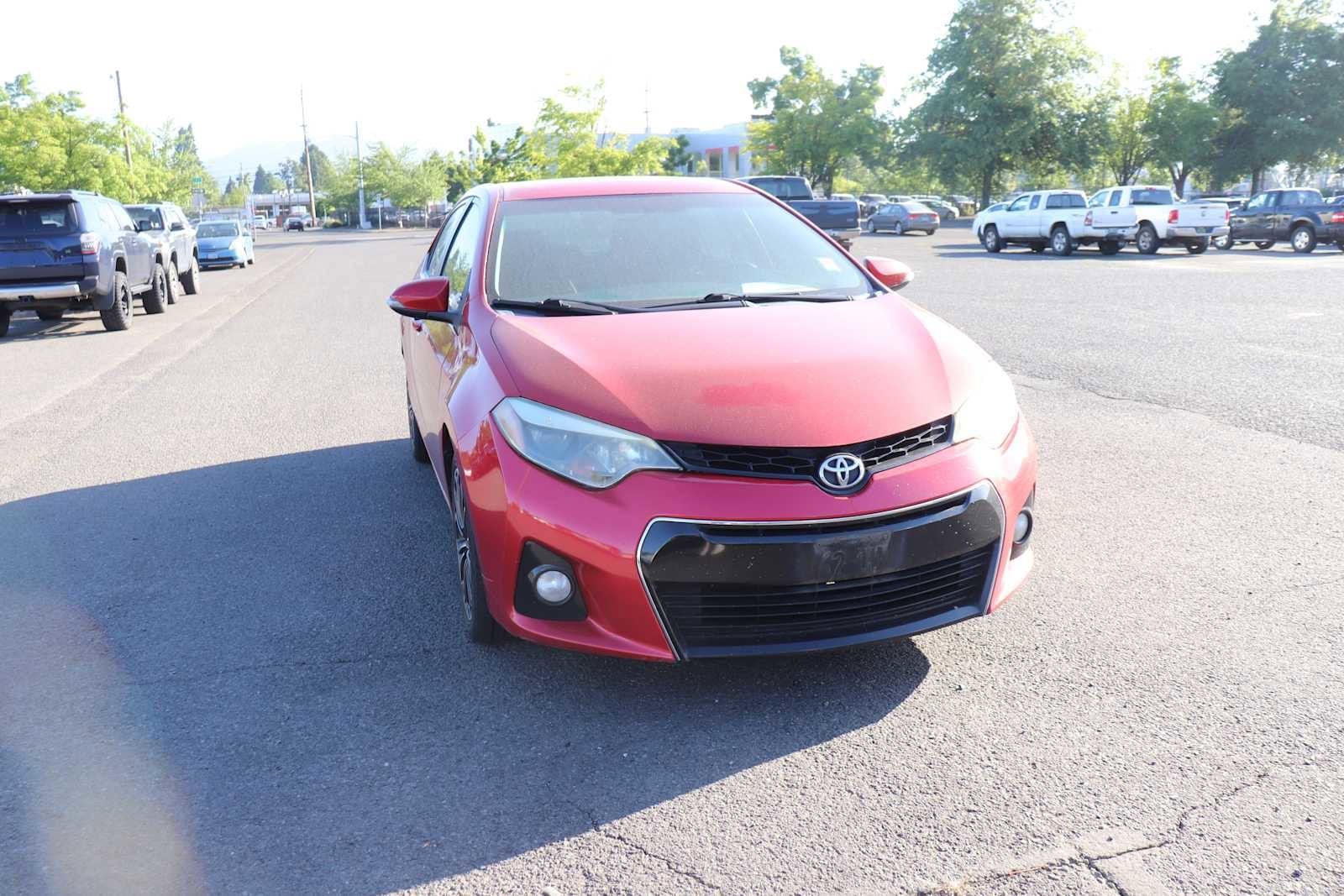 Thumbnail: 2015 Toyota Corolla - 3