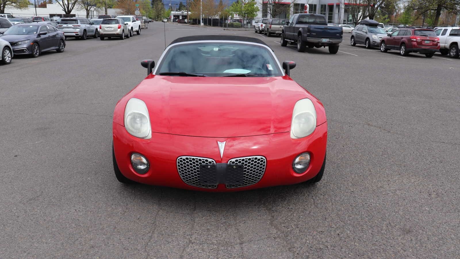 Used 2008 Pontiac Solstice  with VIN 1G2MB35B28Y108838 for sale in Springfield, OR
