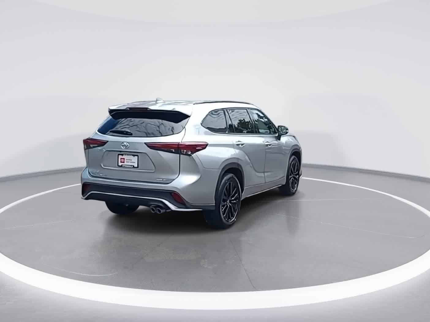 Thumbnail: 2024 Toyota Highlander - 8