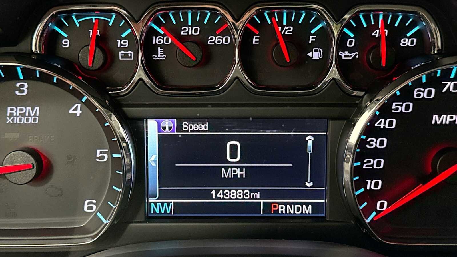 Thumbnail: 2015 Chevrolet Suburban - 17