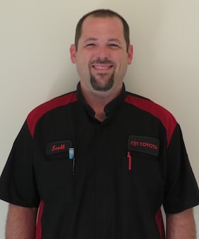 Staff member Scott Groeper from ID_e3d6289eefdb