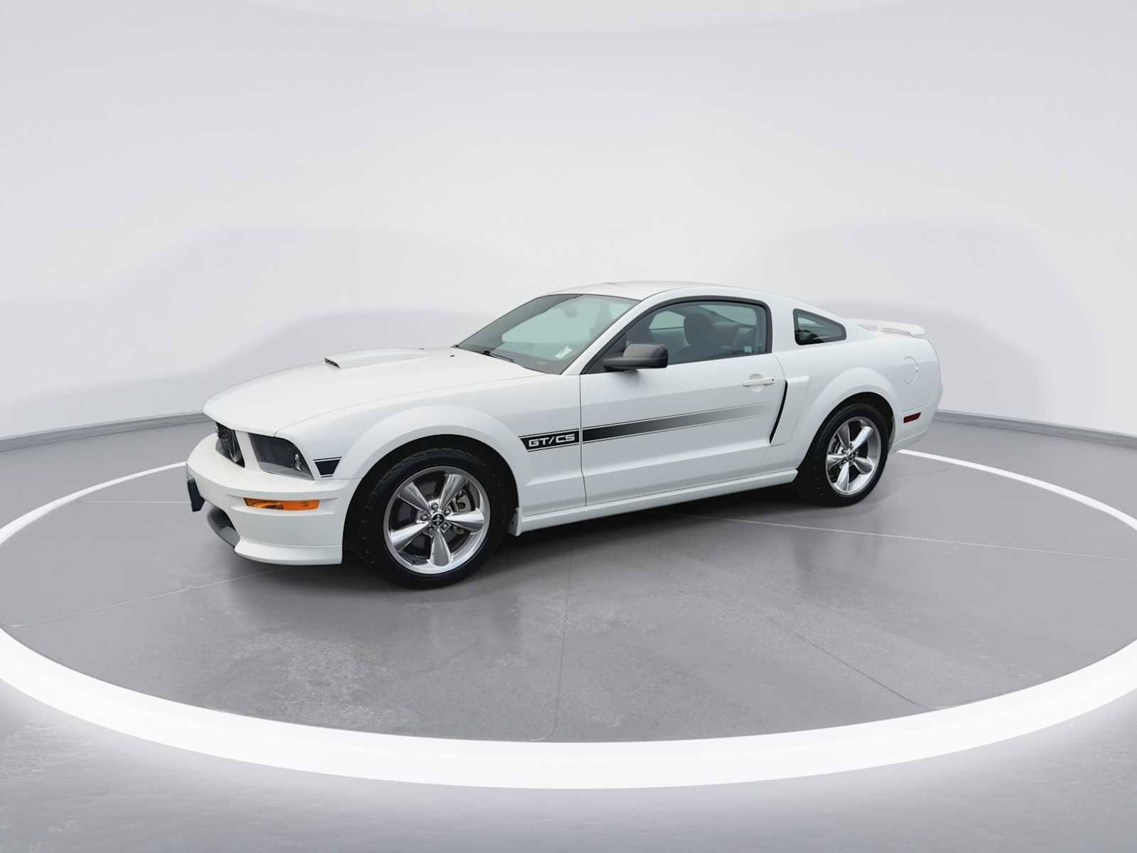 Thumbnail: 2008 Ford Mustang - 4