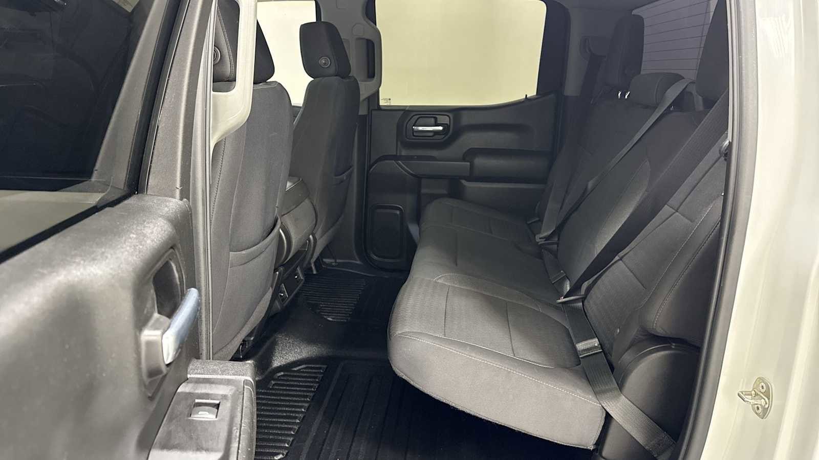 Thumbnail: 2020 Chevrolet Silverado 1500 - 24