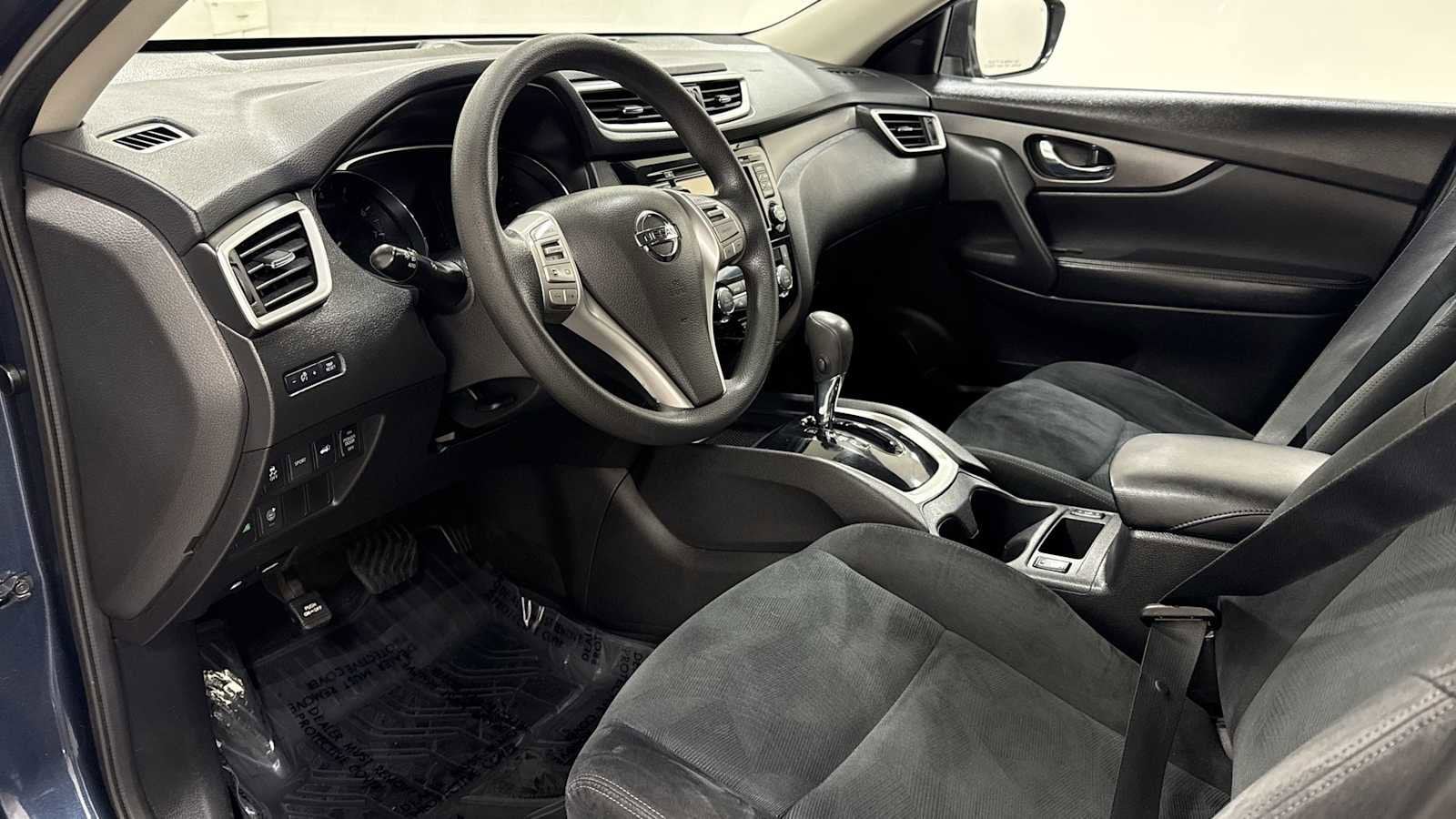 Thumbnail: 2016 Nissan Rogue - 12