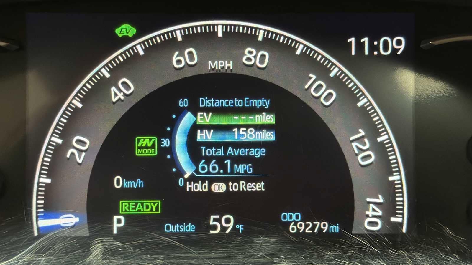 Thumbnail: 2021 Toyota RAV4 - 17