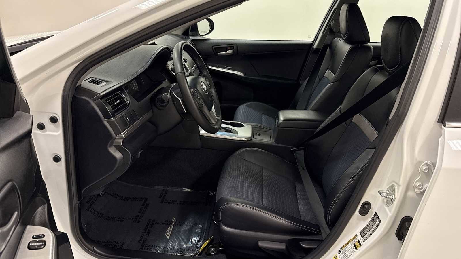 Thumbnail: 2012 Toyota Camry - 13