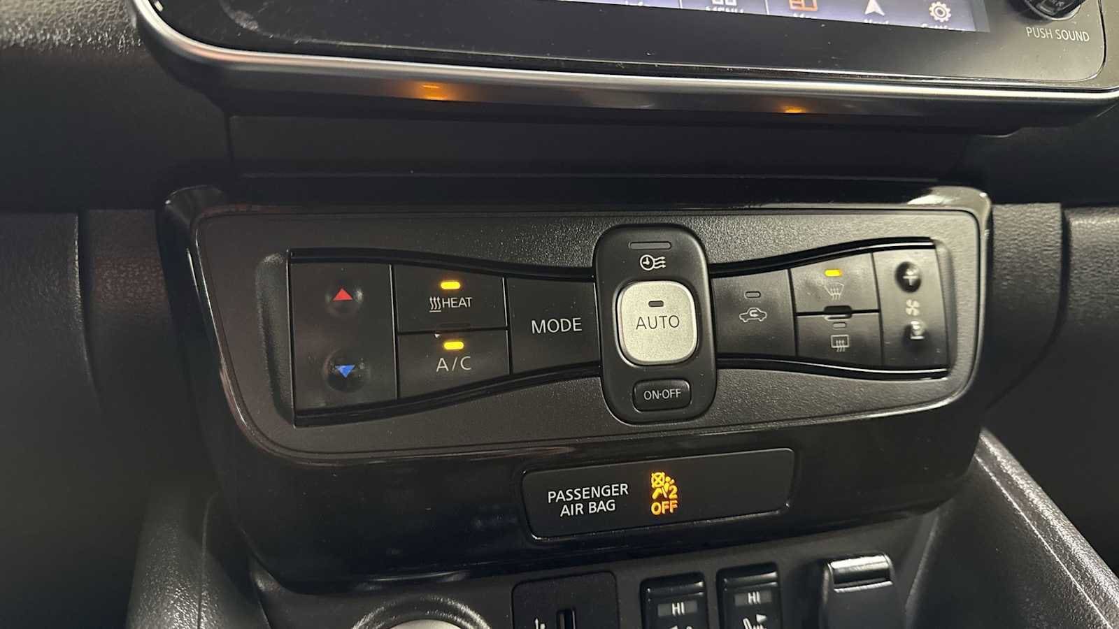 Thumbnail: 2018 Nissan Leaf - 21