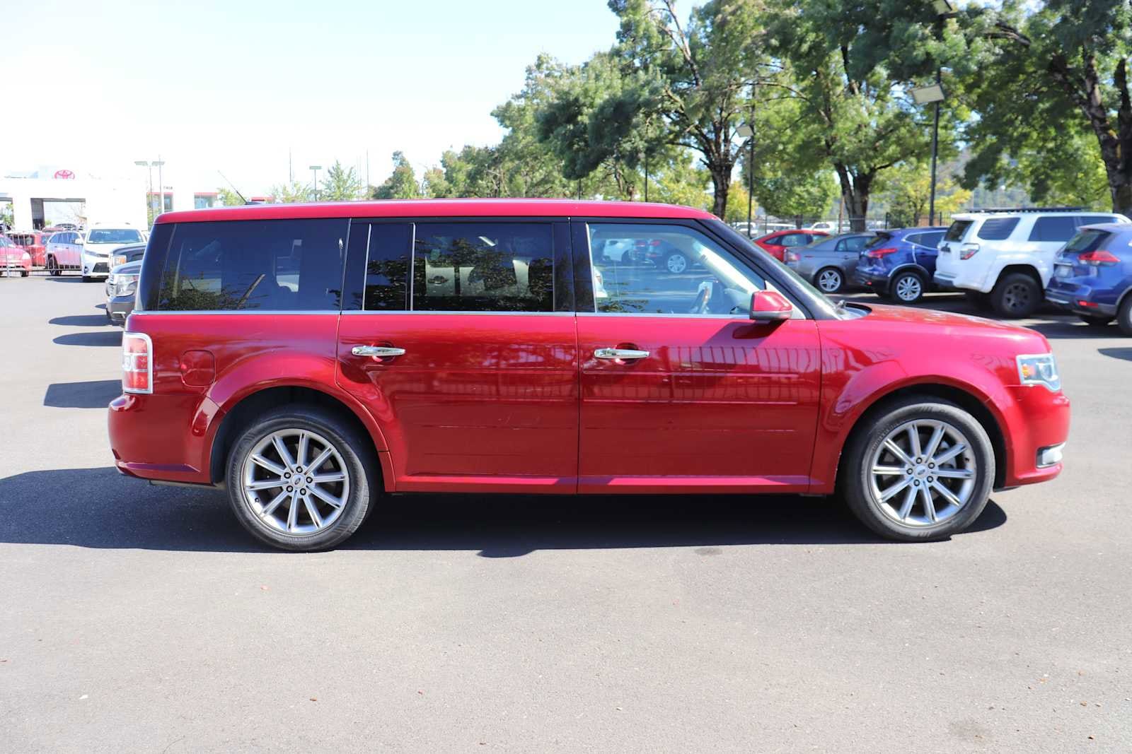 Thumbnail: 2019 Ford Flex - 4