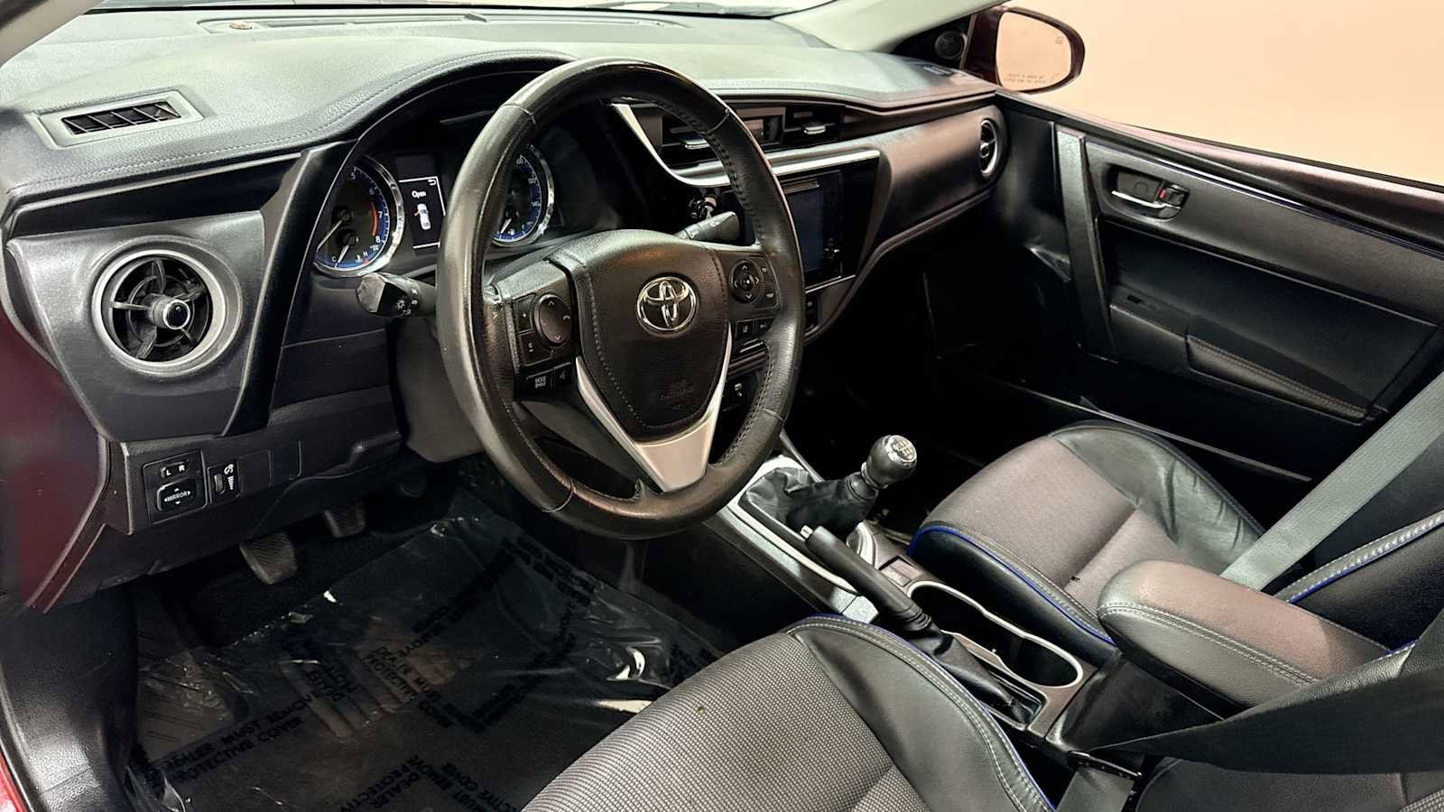 Thumbnail: 2018 Toyota Corolla - 12