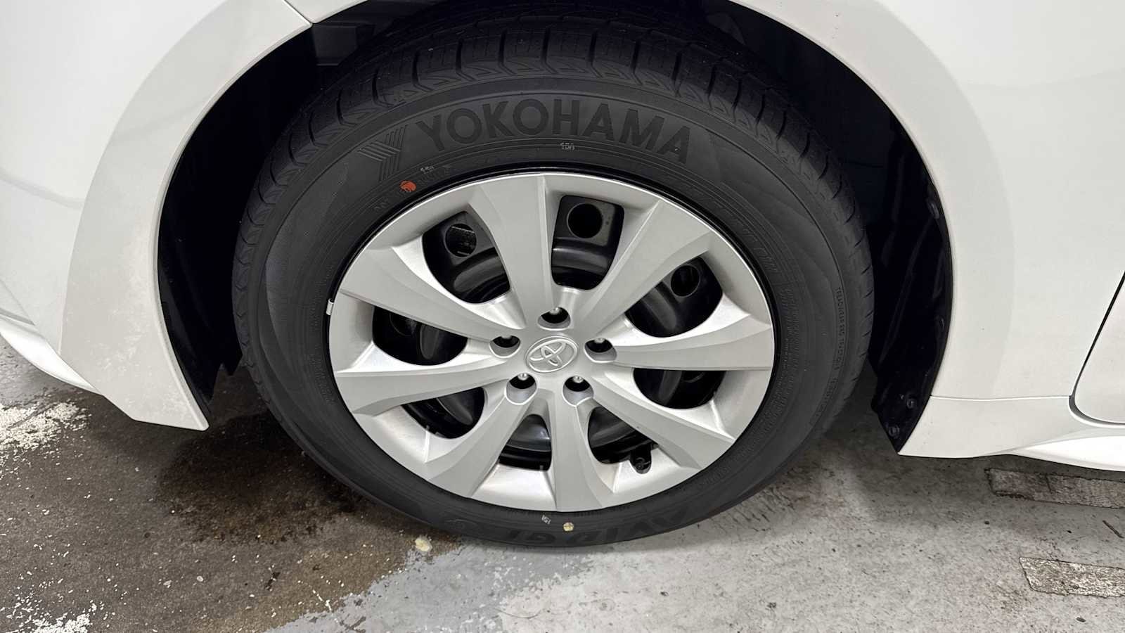 Thumbnail: 2026 Toyota Corolla - 10