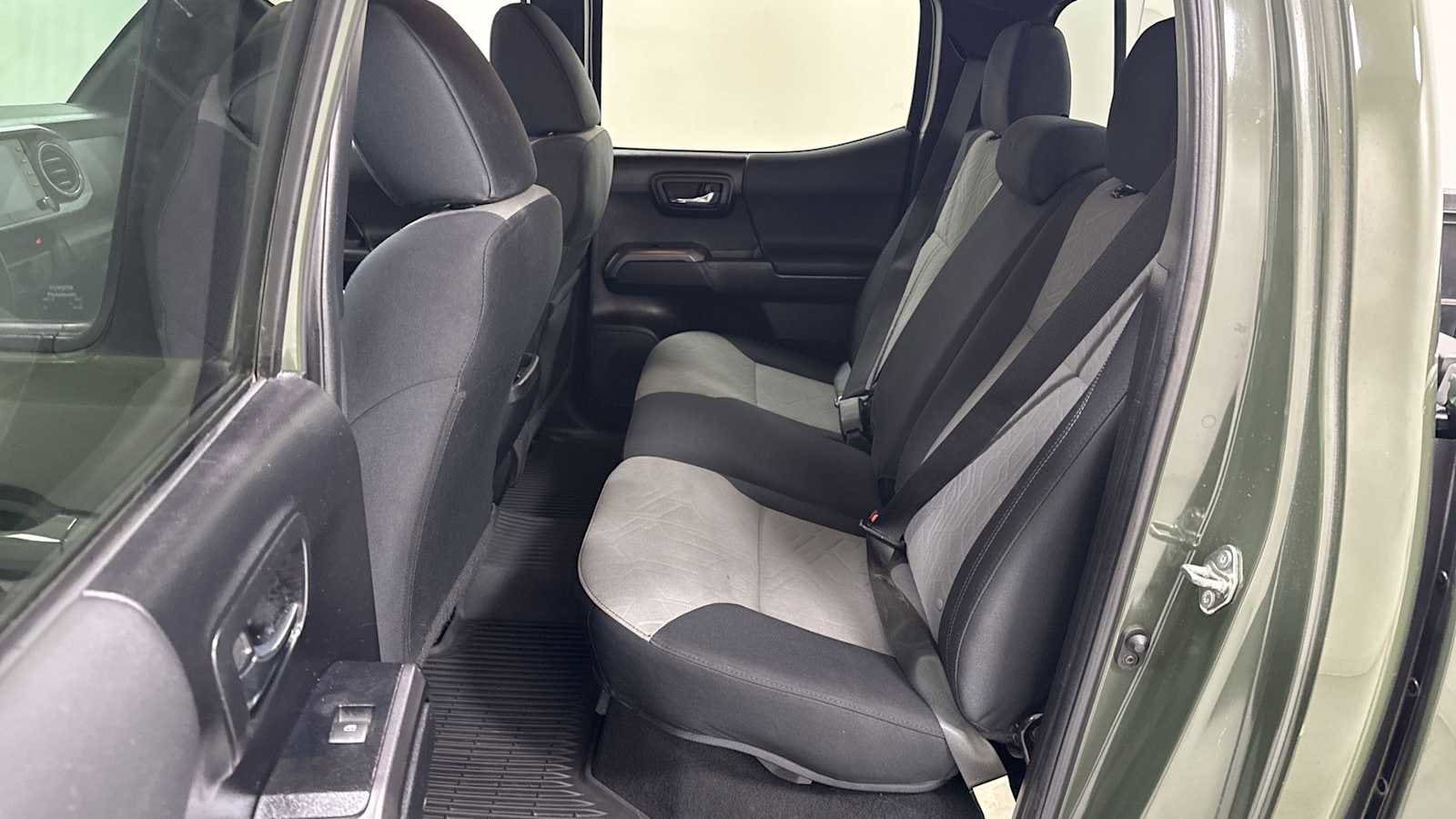 Thumbnail: 2022 Toyota Tacoma - 24