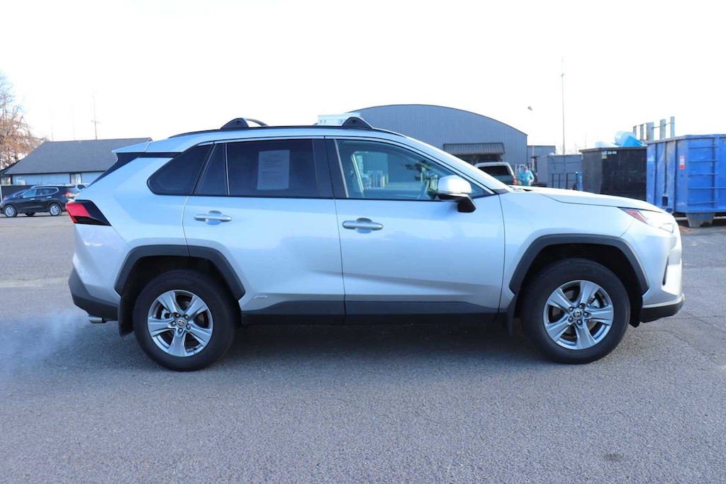 Used 2025 Toyota RAV4 Hybrid XLE SUV