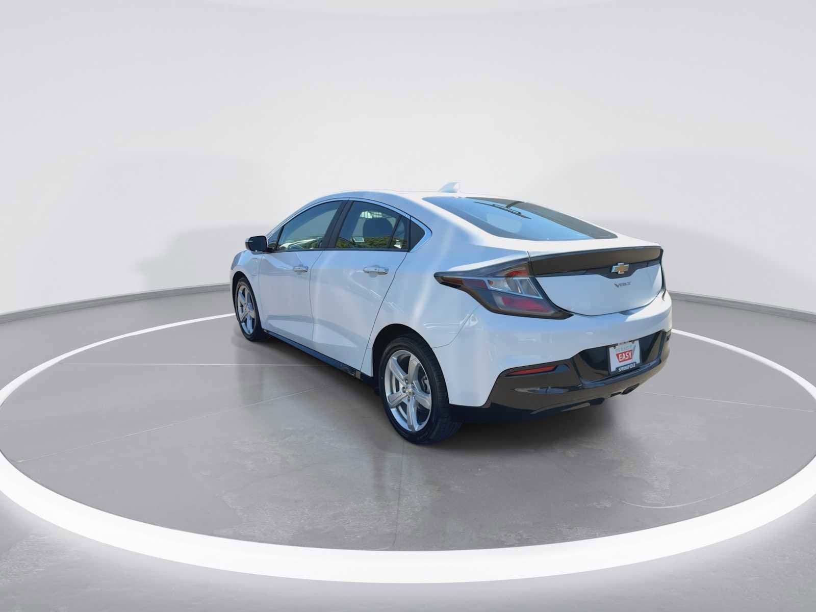Thumbnail: 2018 Chevrolet Volt - 6