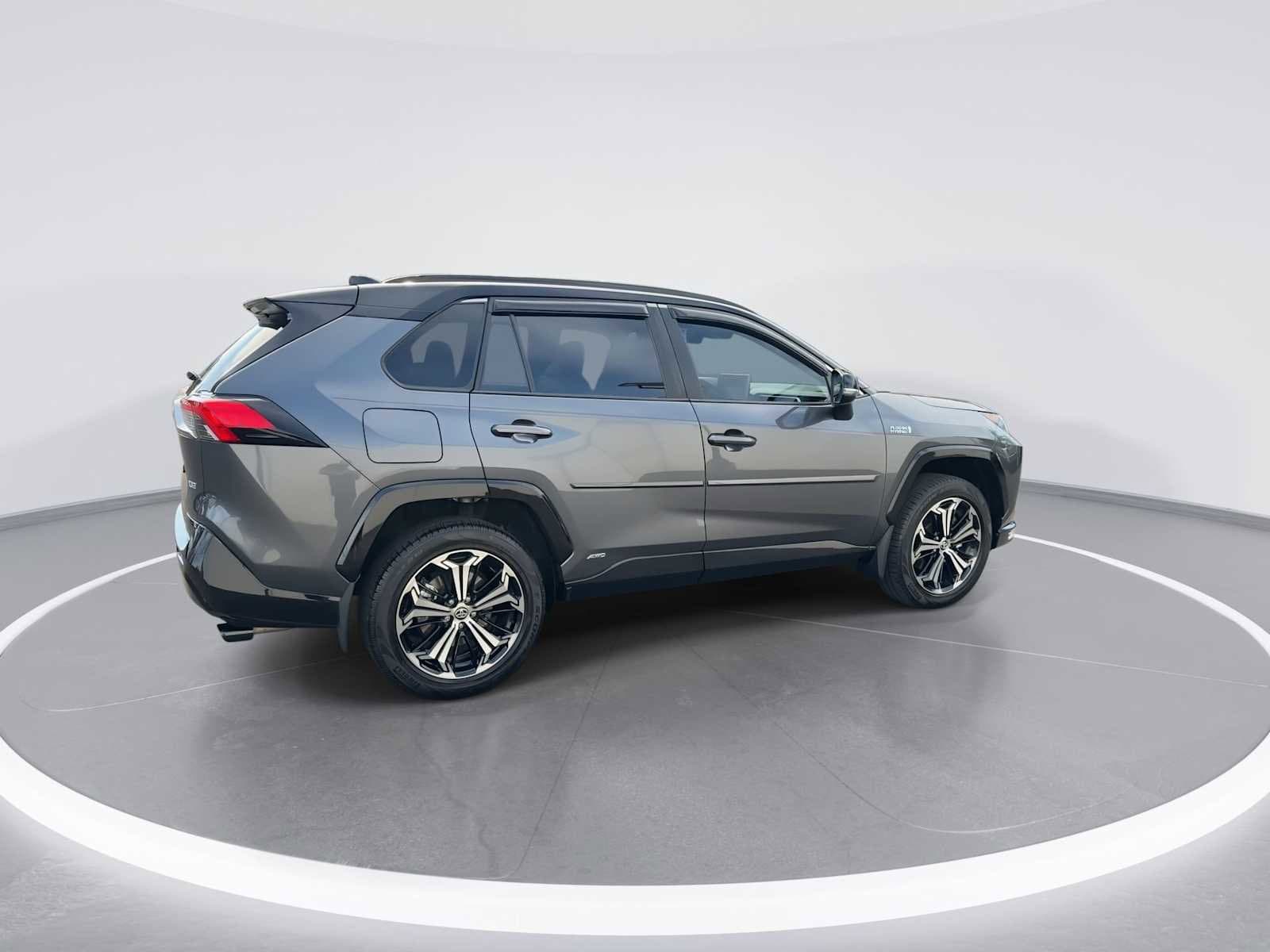 2021 Toyota RAV4 Prime XSE 8
