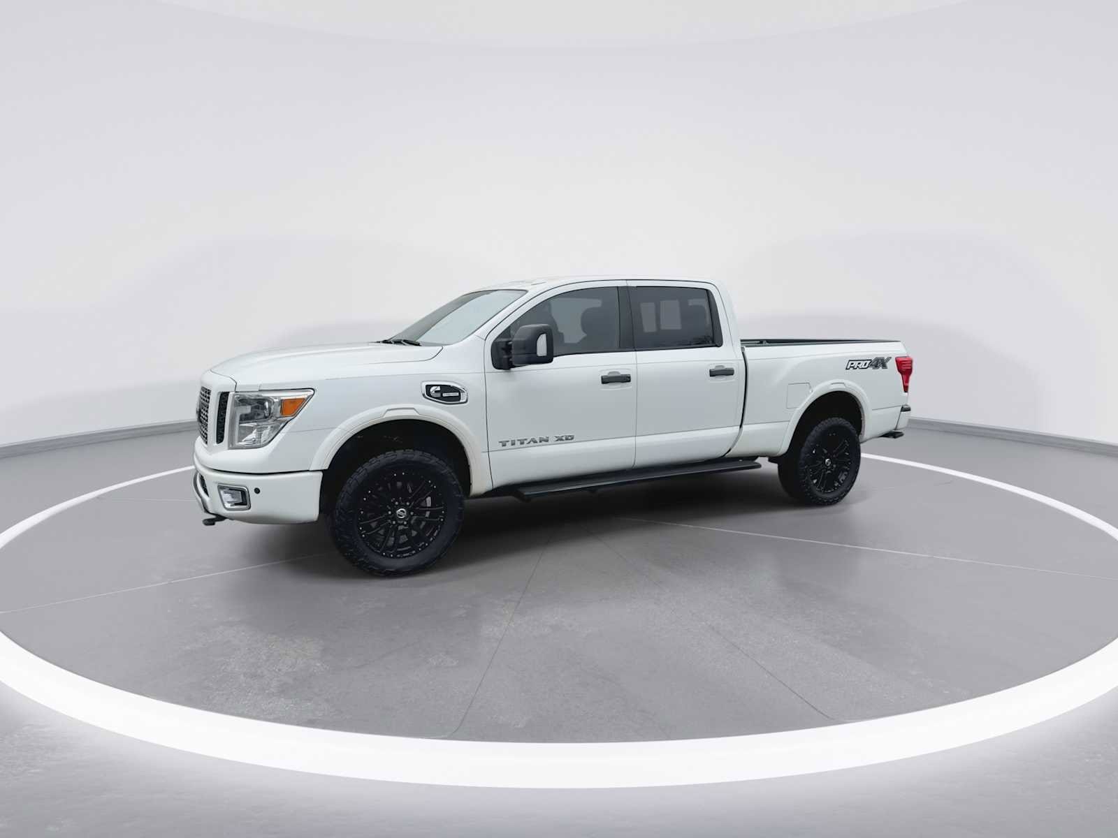Thumbnail: 2017 Nissan Titan - 4