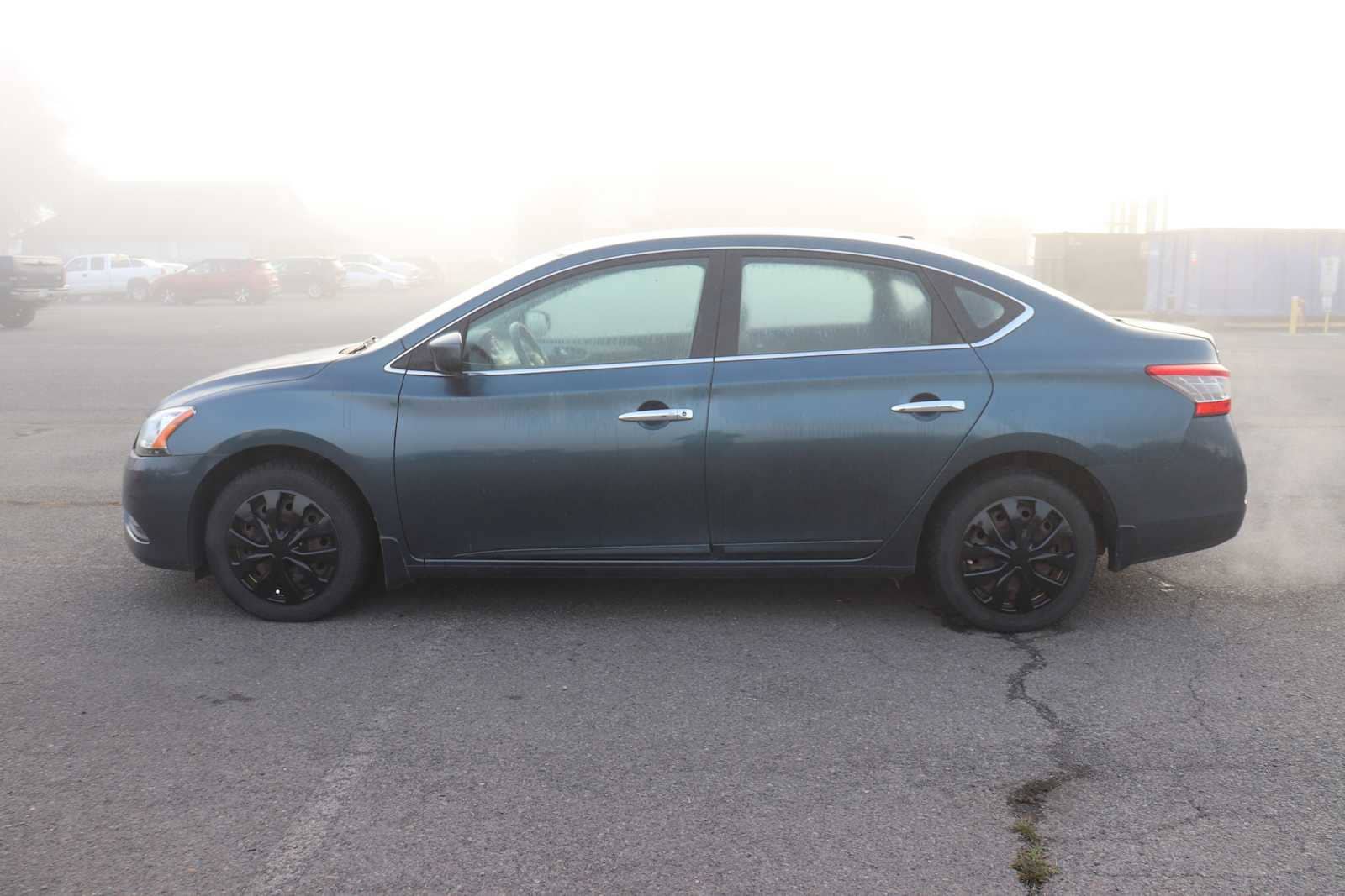 Thumbnail: 2015 Nissan Sentra - 8