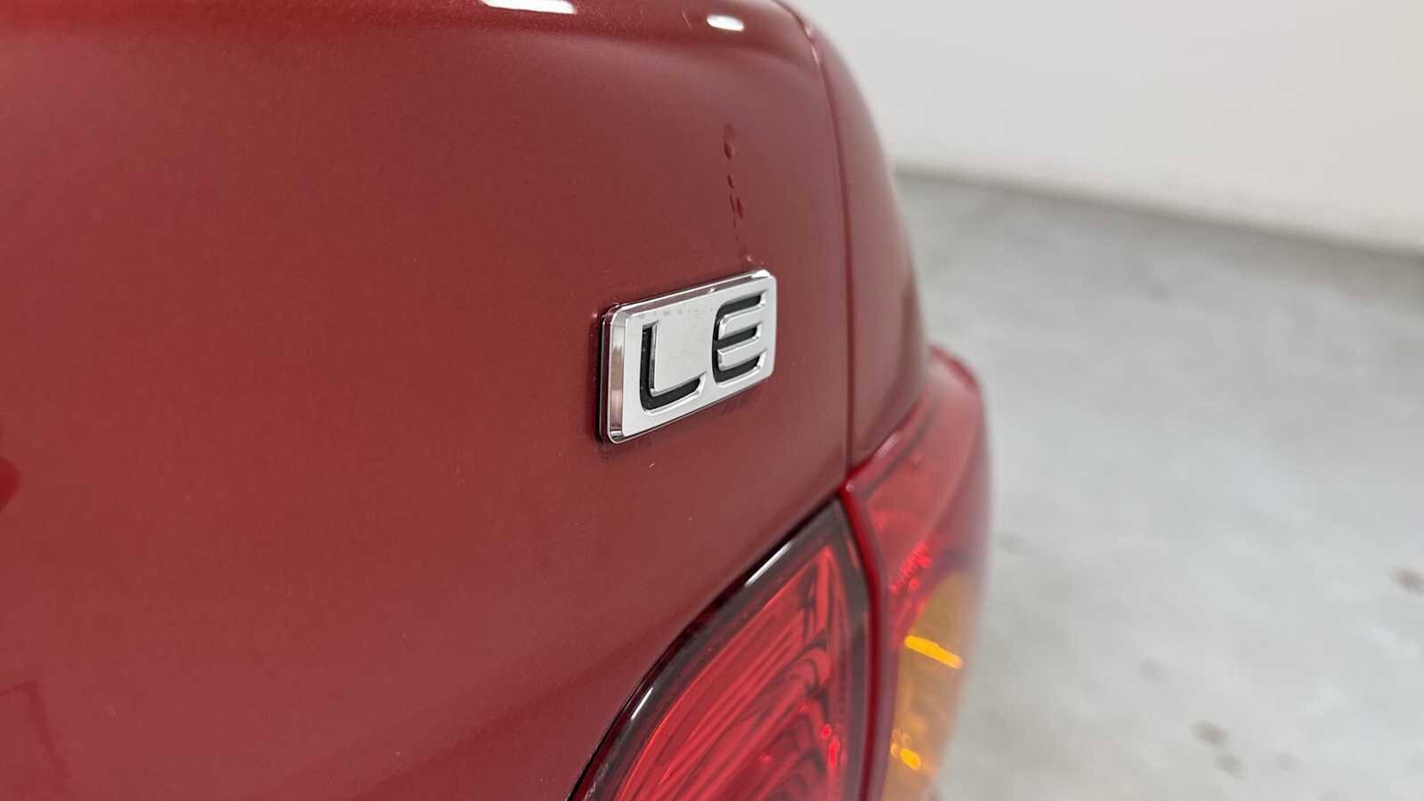 Thumbnail: 2010 Toyota Corolla - 27