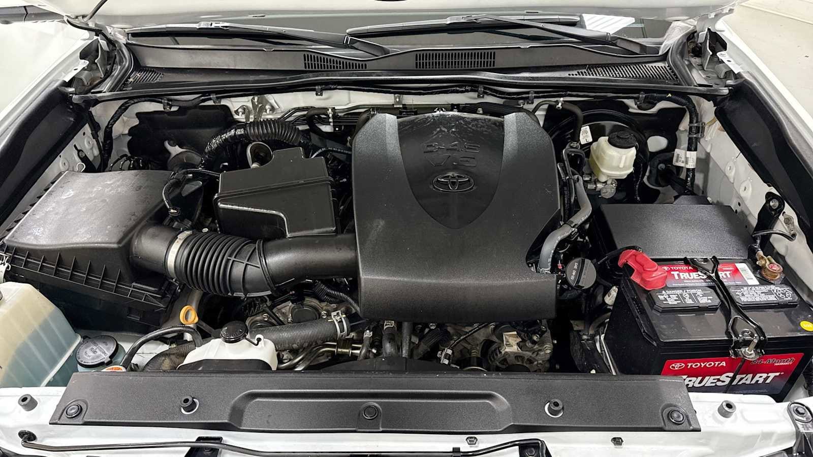 Thumbnail: 2021 Toyota Tacoma - 31