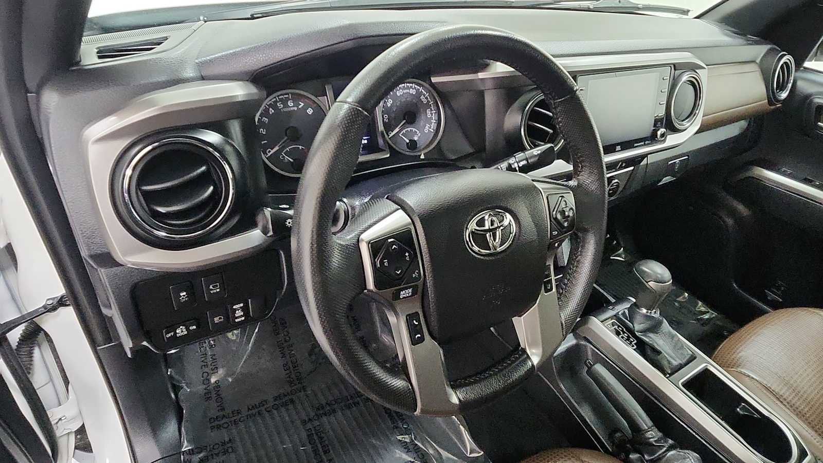 Thumbnail: 2021 Toyota Tacoma - 12