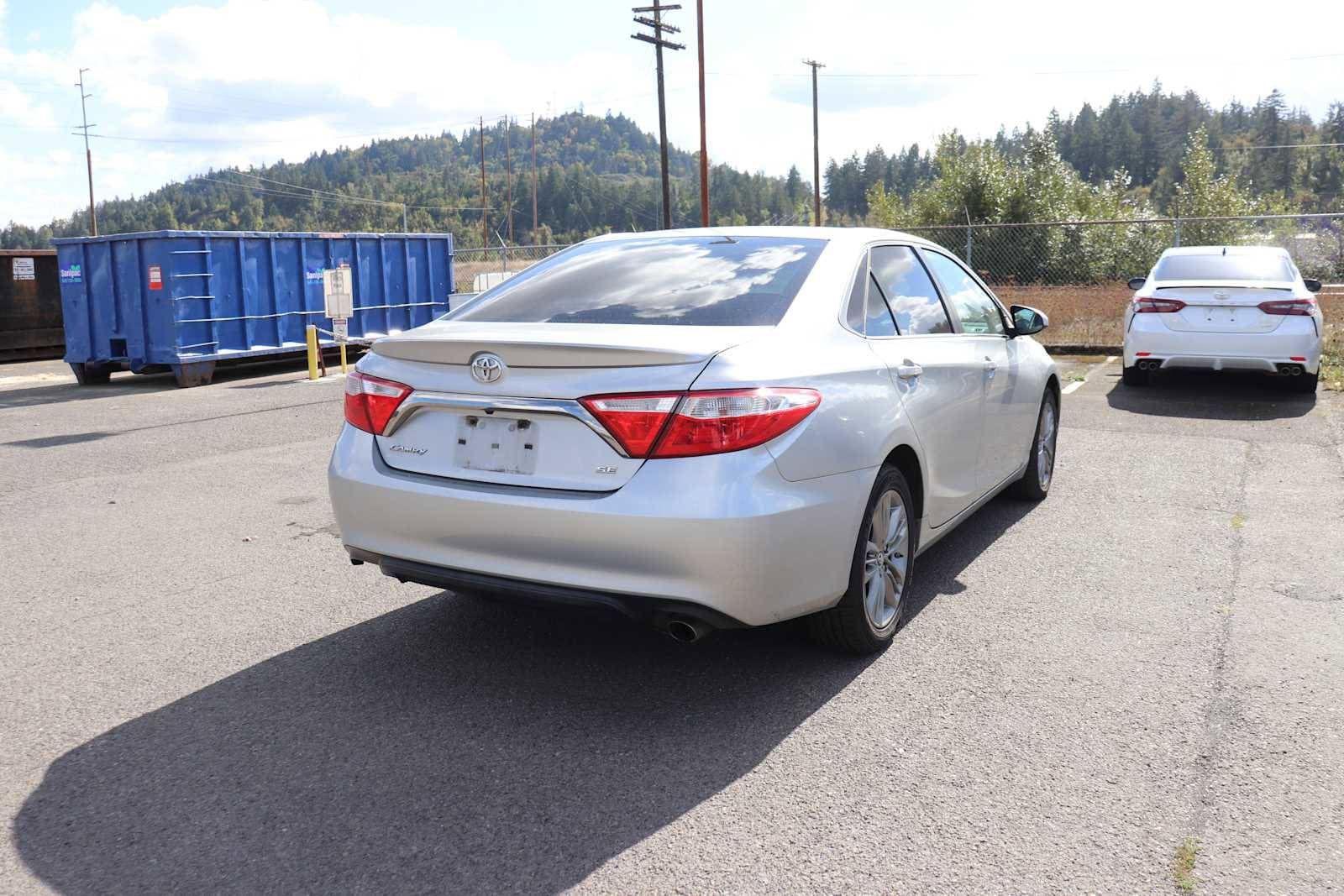 Thumbnail: 2016 Toyota Camry - 5
