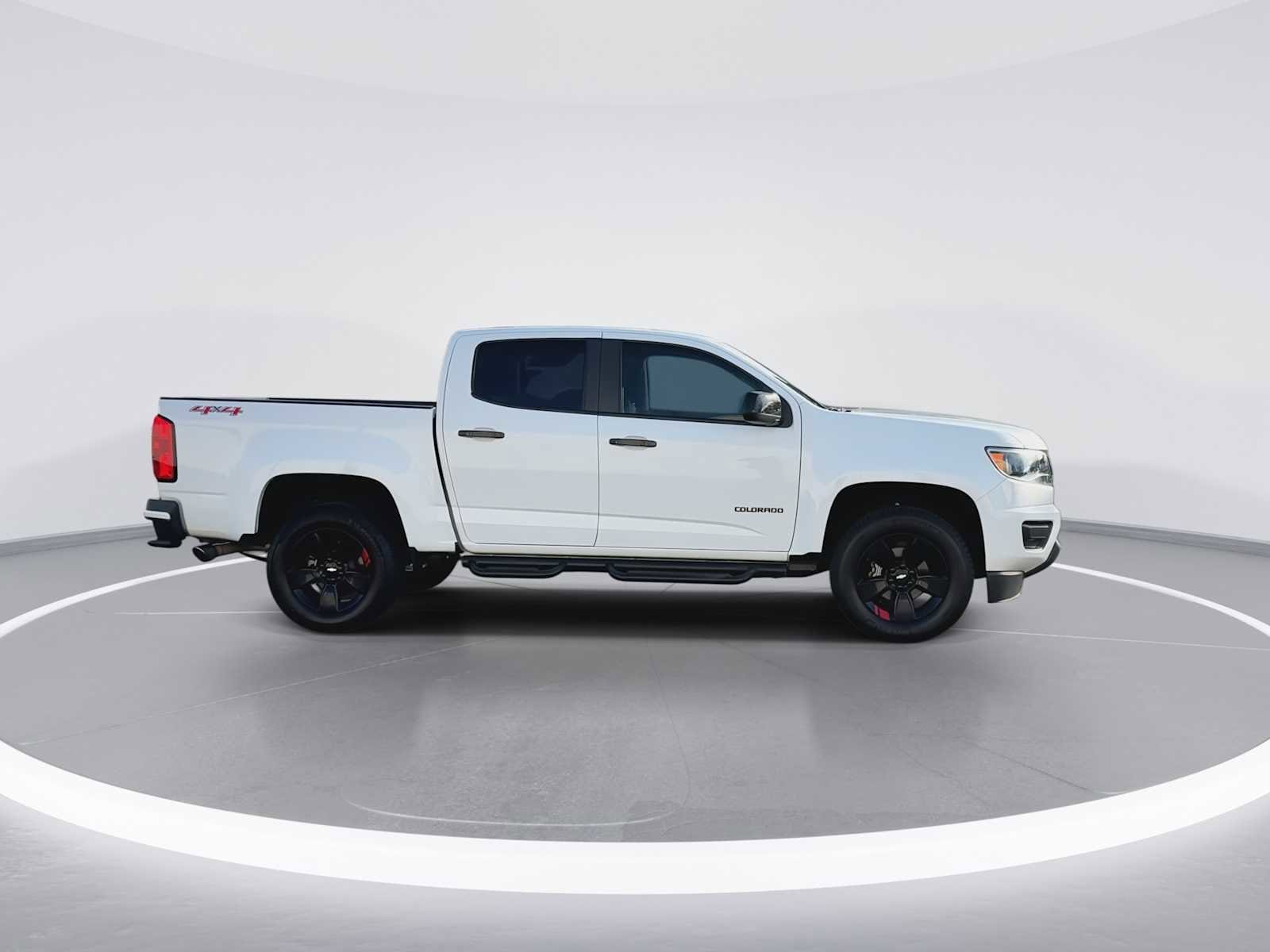 Thumbnail: 2019 Chevrolet Colorado - 9