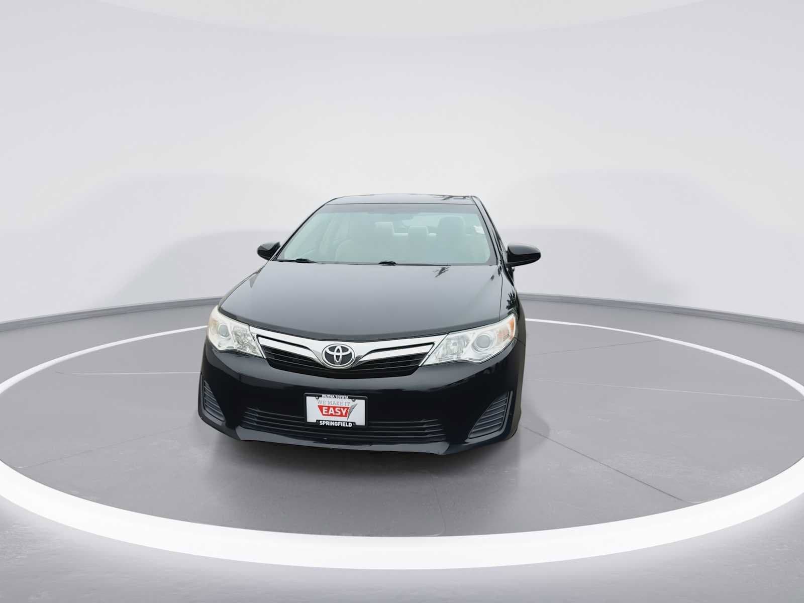 Thumbnail: 2012 Toyota Camry - 3