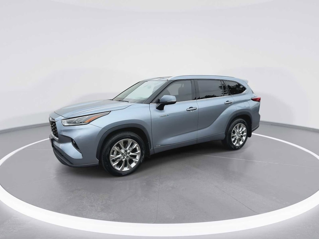 Used 2021 Toyota Highlander Hybrid Limited SUV