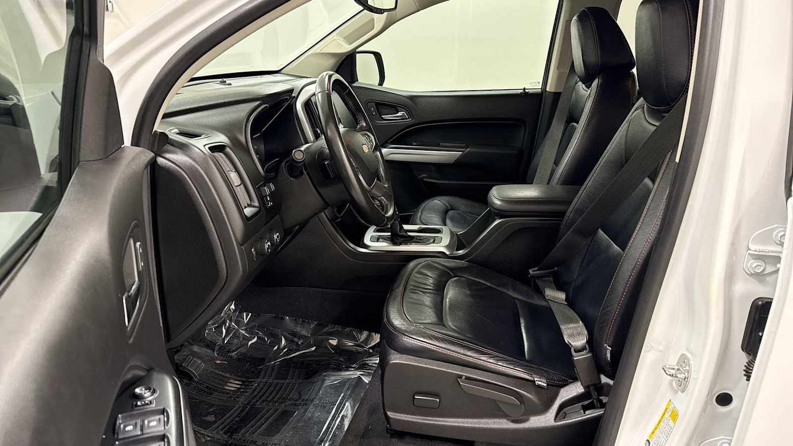 Thumbnail: 2019 Chevrolet Colorado - 13