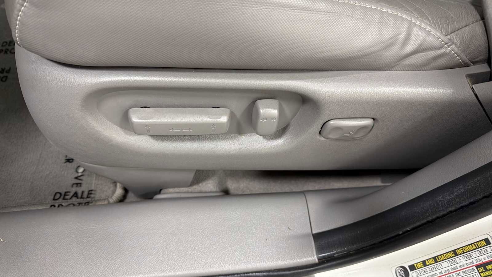 Thumbnail: 2010 Honda CR-V - 14