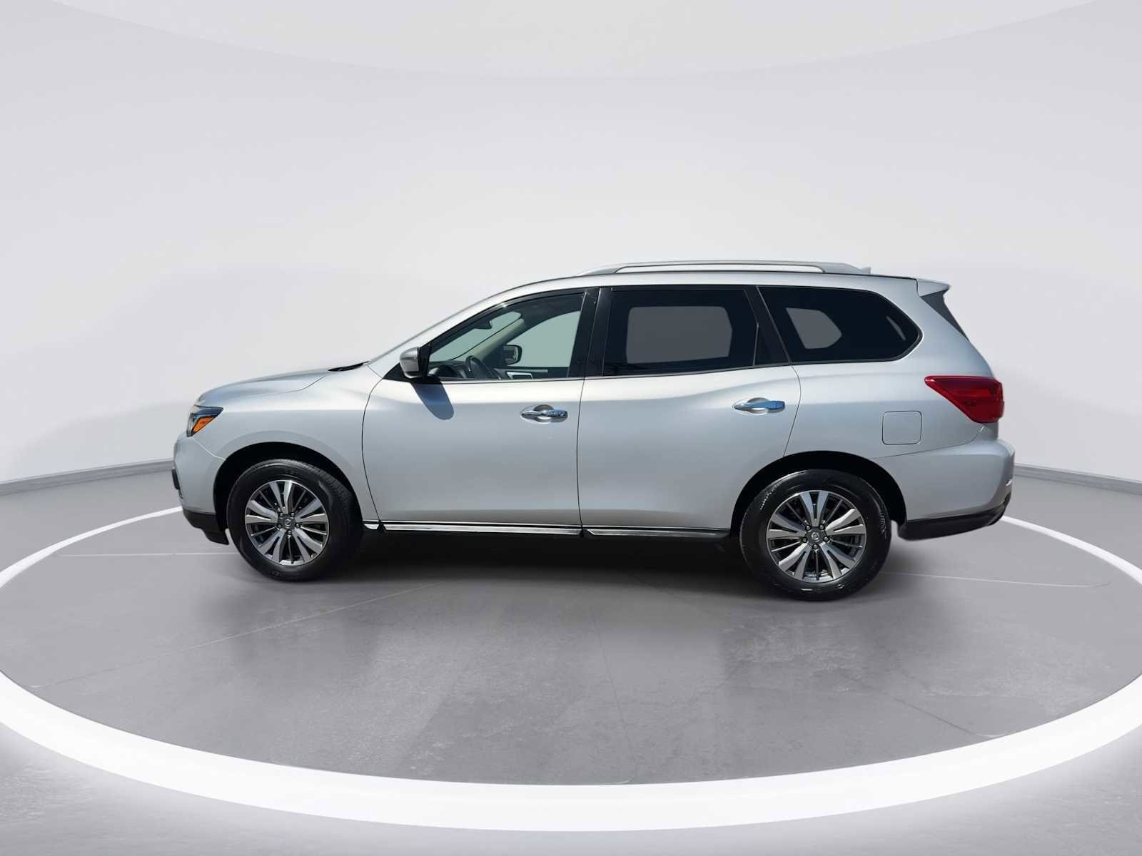 Thumbnail: 2019 Nissan Pathfinder - 5