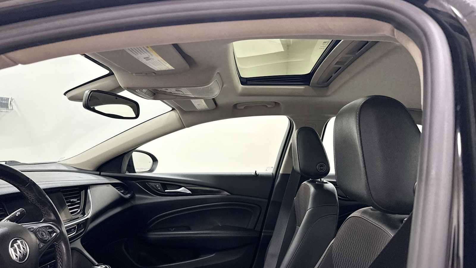 Thumbnail: 2019 Buick Regal - 24