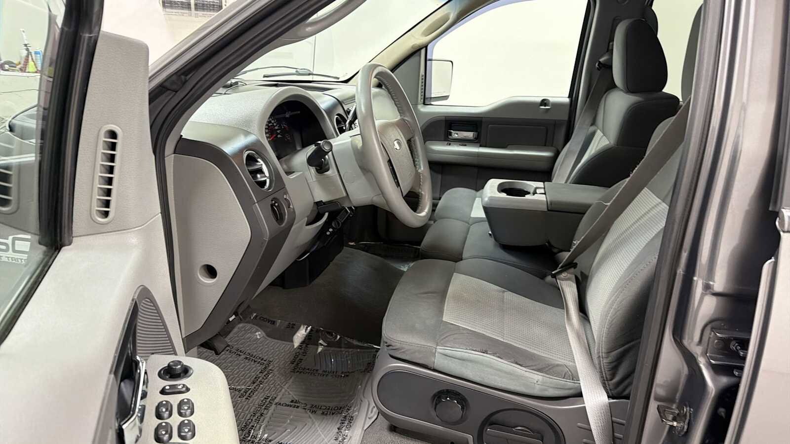 Thumbnail: 2007 Ford Econoline - 13