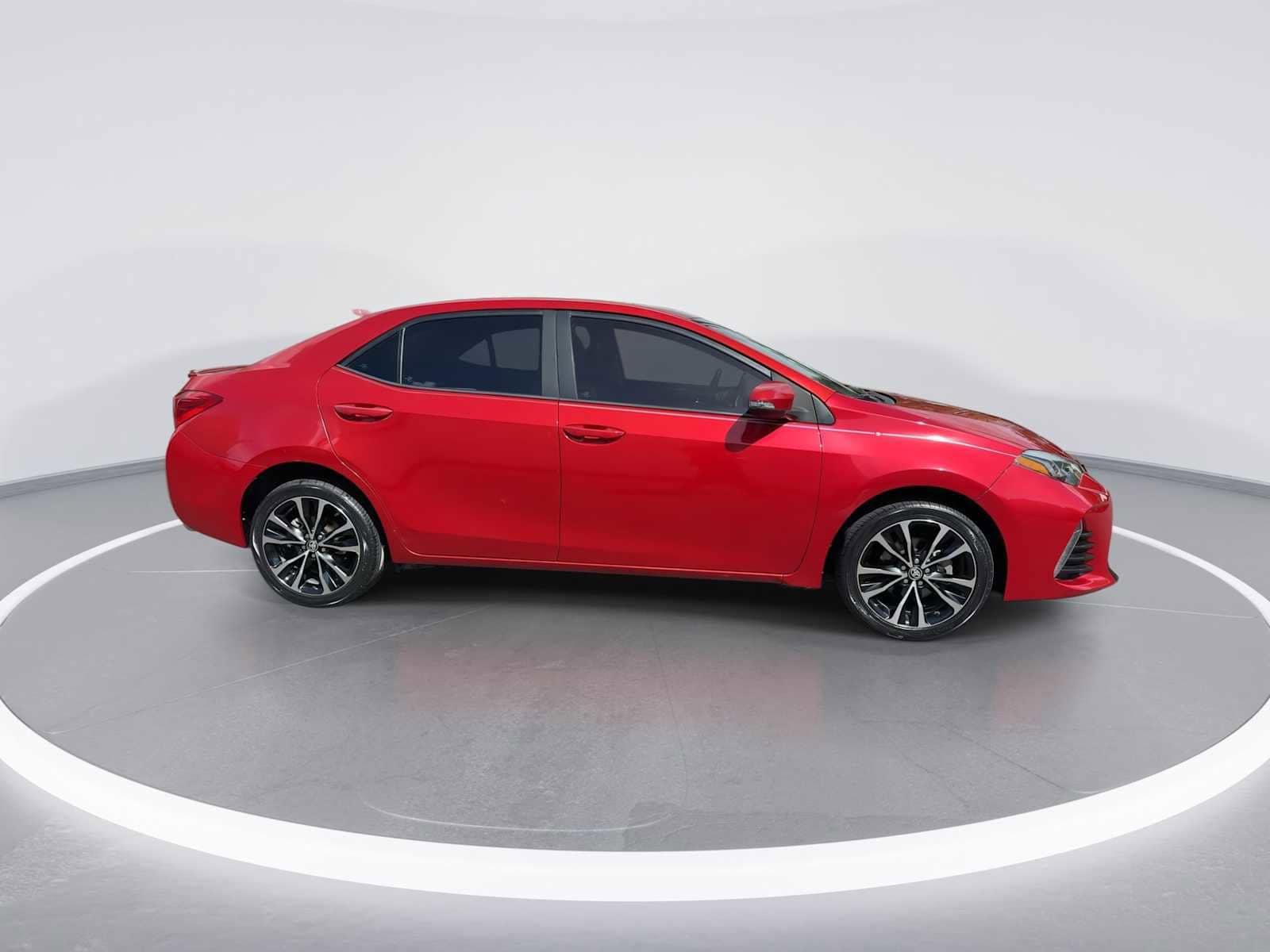 Thumbnail: 2018 Toyota Corolla - 9