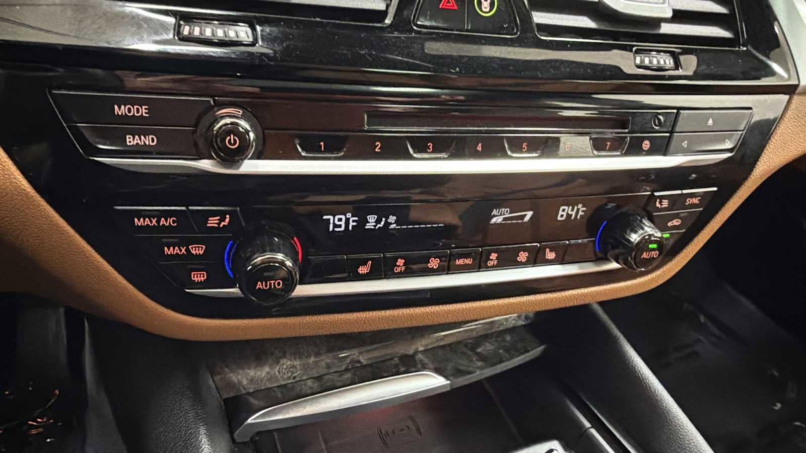 Thumbnail: 2018 BMW 5 Series - 21