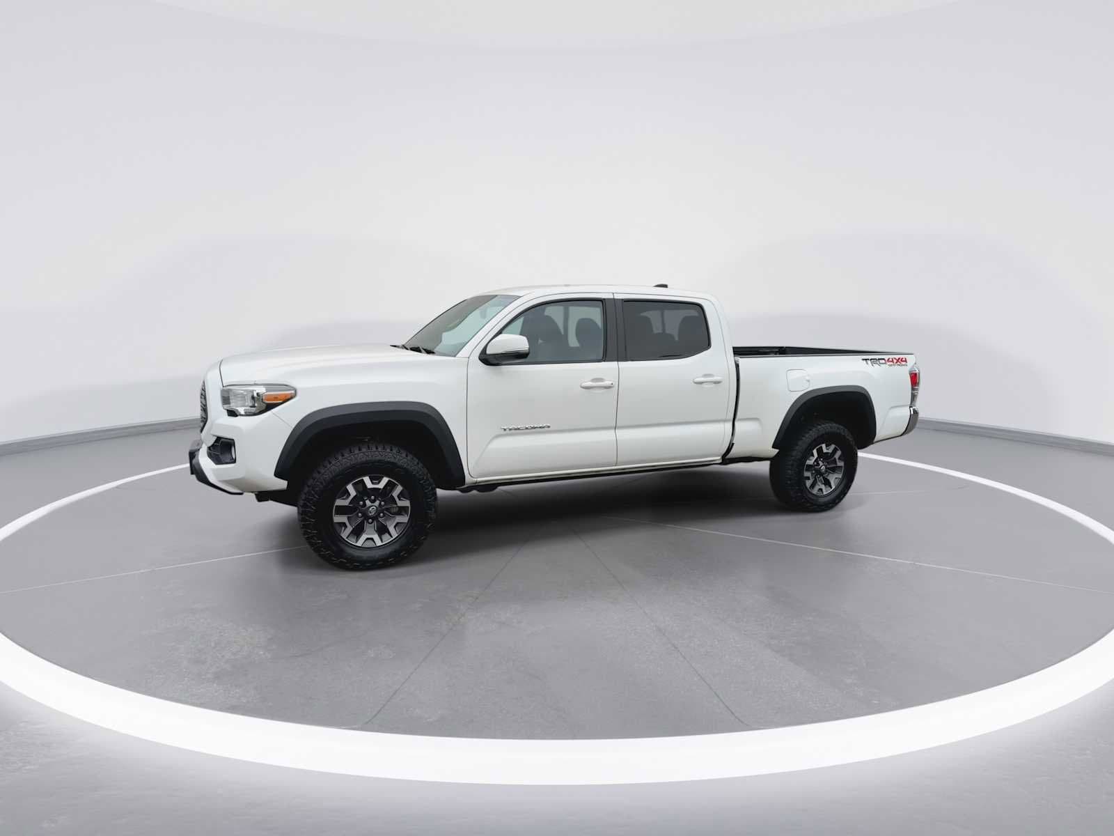 Thumbnail: 2021 Toyota Tacoma - 4