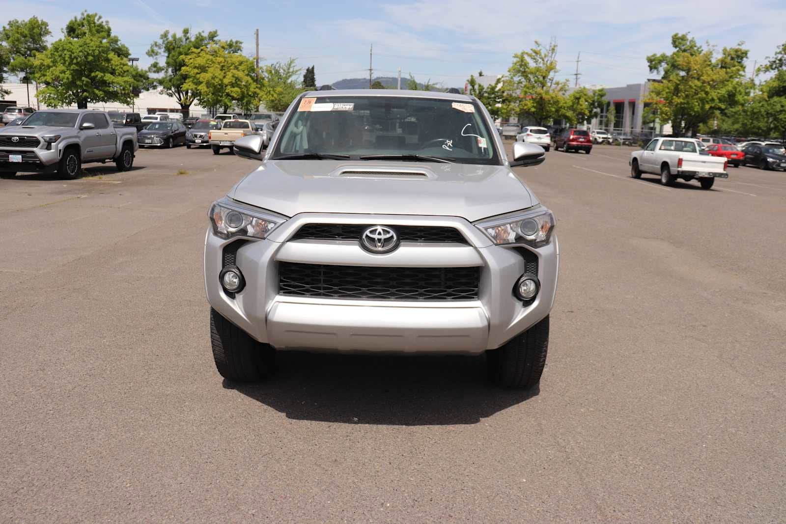 Thumbnail: 2016 Toyota 4Runner - 2
