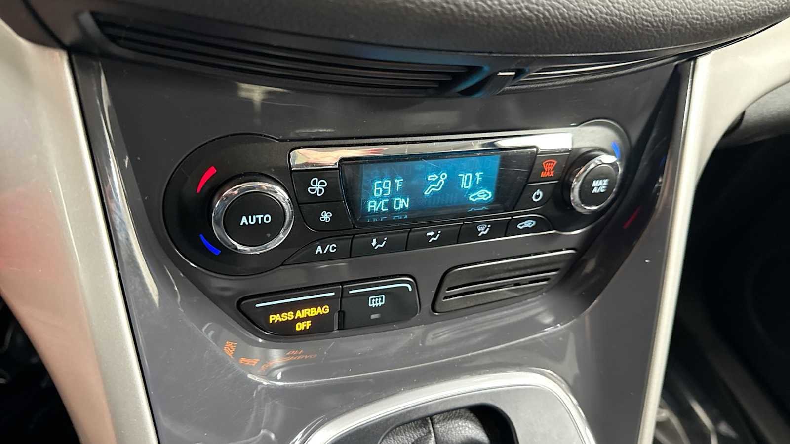 Thumbnail: 2013 Ford Escape - 19