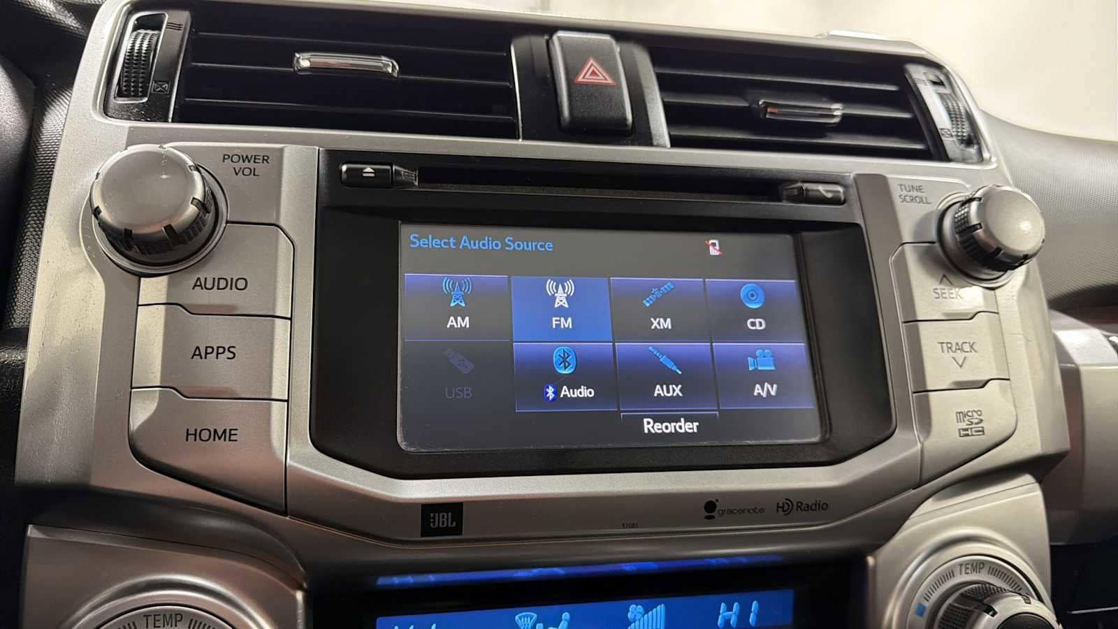 Thumbnail: 2015 Toyota 4Runner - 18