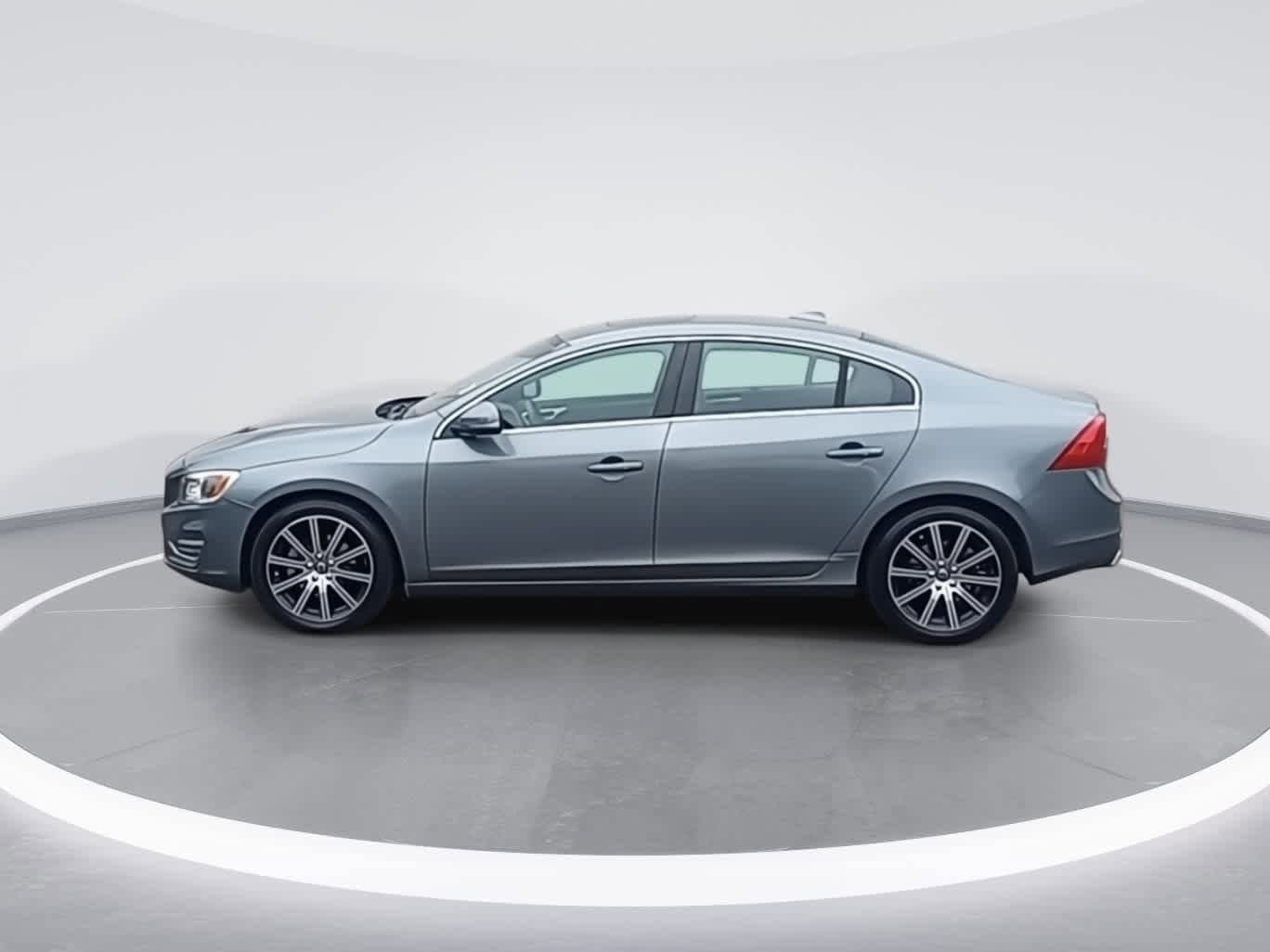 Thumbnail: 2016 Volvo S60 - 4