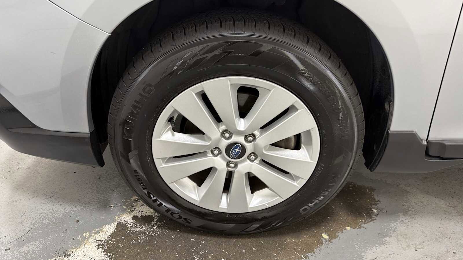 Thumbnail: 2019 Subaru Outback - 10