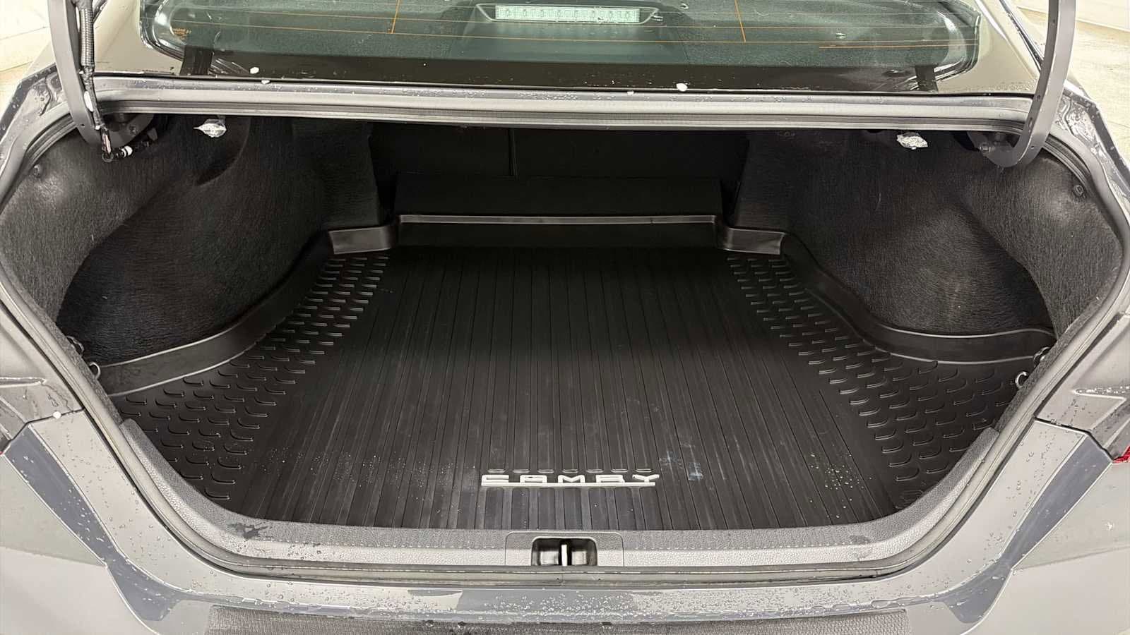 Thumbnail: 2025 Toyota Camry - 28