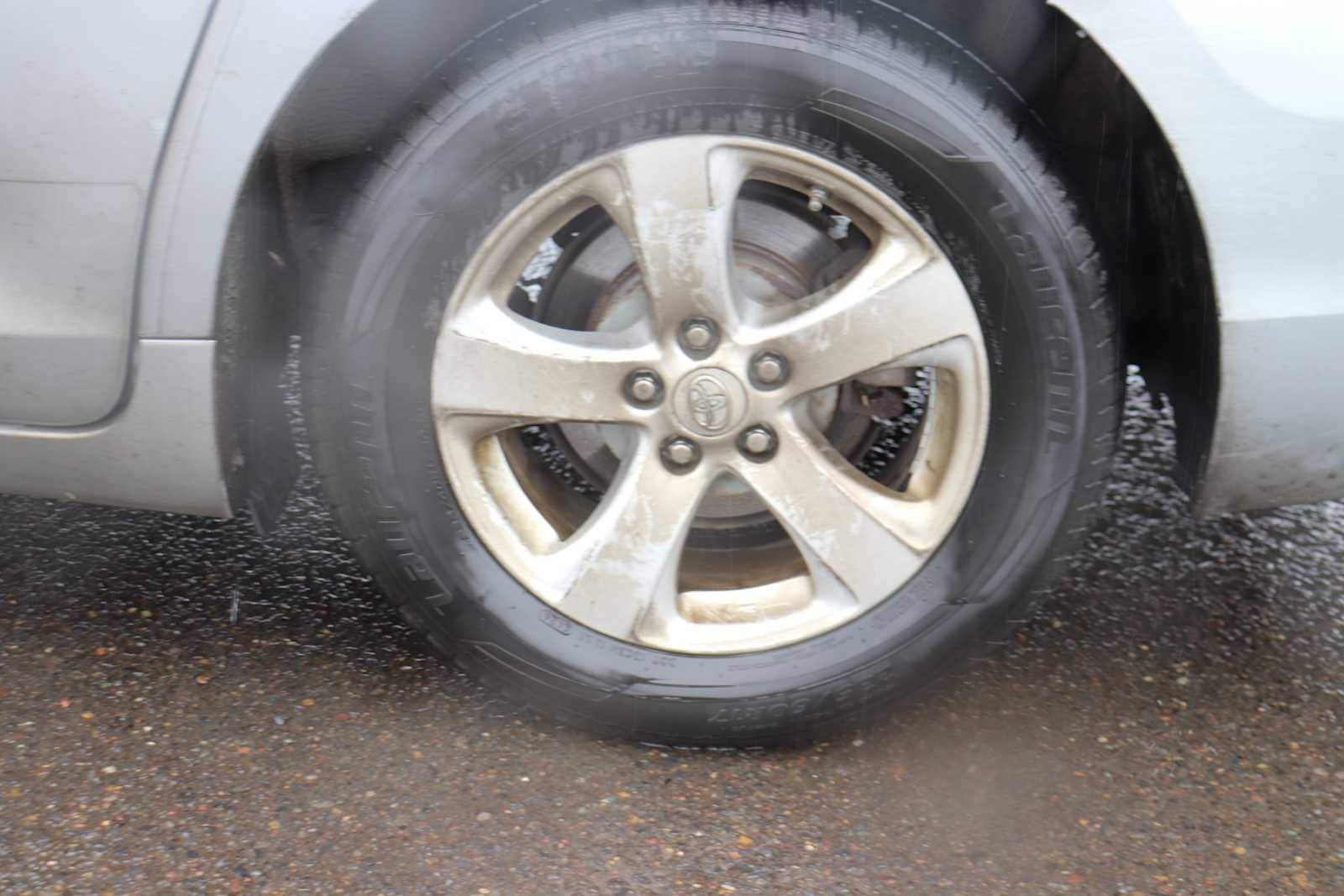 Thumbnail: 2012 Toyota Sienna - 9