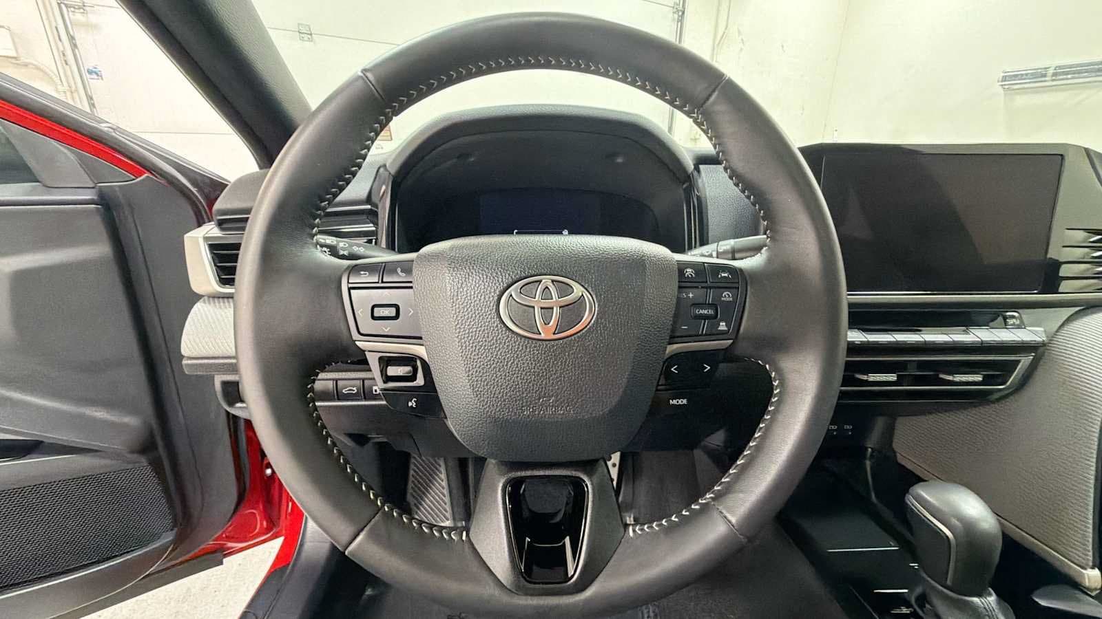 Thumbnail: 2025 Toyota Camry - 16