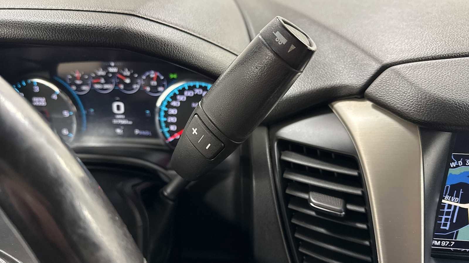 Thumbnail: 2018 GMC Yukon - 22